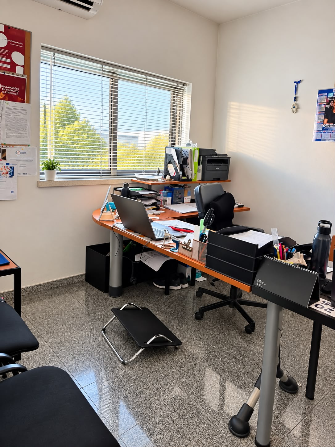 Oficina Automóvel em Pleno Funcionamento - Algarve
